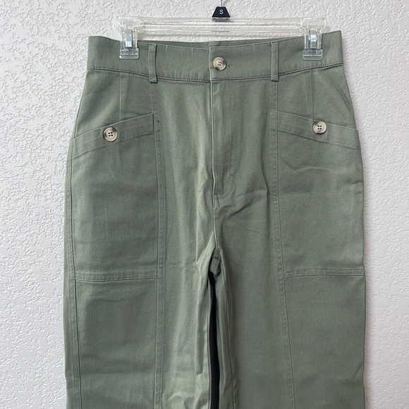 NWT Blu Pepper Crop Pant Button Olive size Medium - Picture 3 of 14